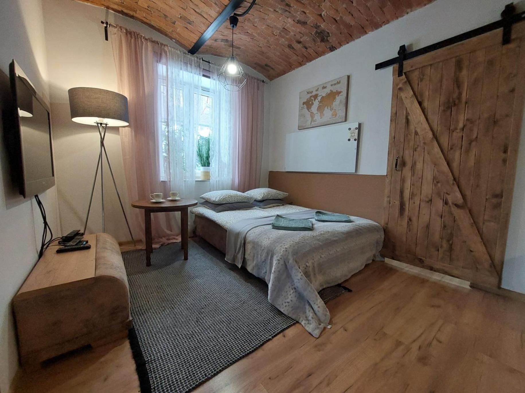 Nova Na Krakowskiej No 4